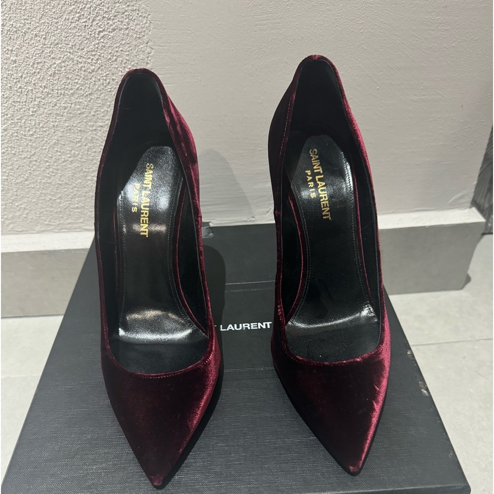 Yves Saint Laurent Velvet Anja Heels